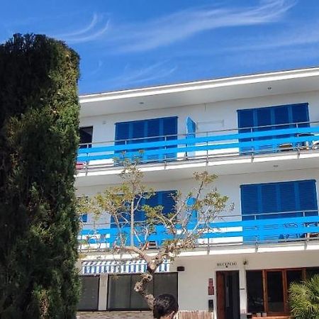 Area 340 Camper Park Apartment Roda de Bara Bagian luar foto