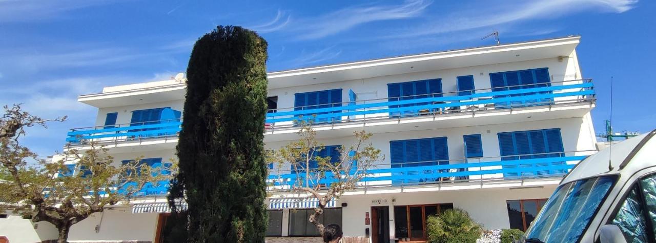 Area 340 Camper Park Apartment Roda de Bara Bagian luar foto